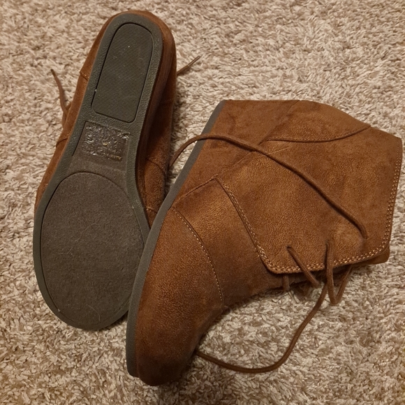 Unr8ted Lace up booties - Picture 3 of 4